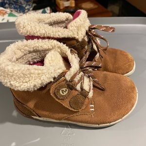 Merrell fleece-lined toddler boots size 9W (wide)
